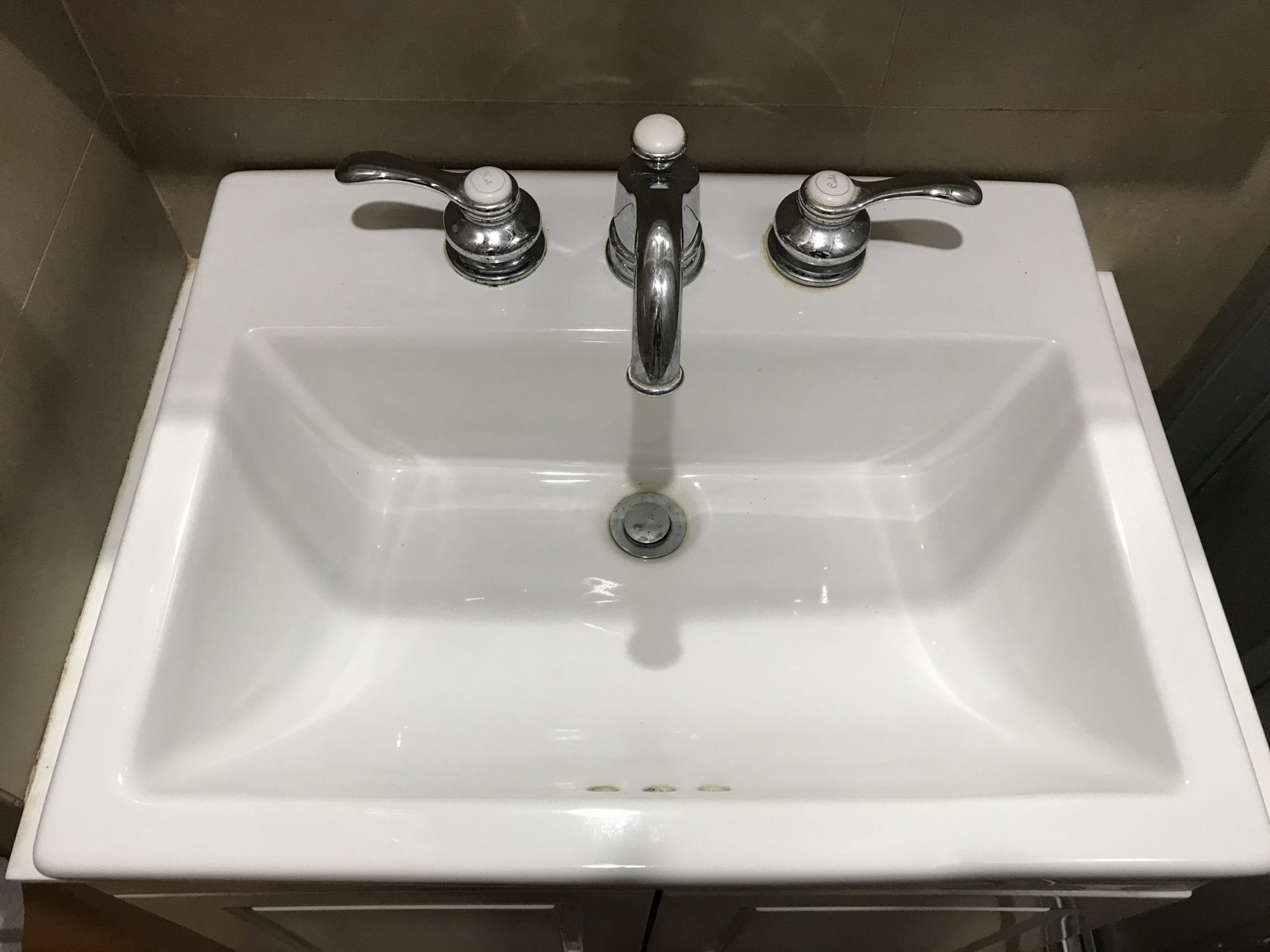 ให้เช่า! Condolette Dwell Sukhumvit 26 1 ห้องนอน 32 ตรม. เพียง 17,000 บาท/เดือน เฟอร์นิเจอร์ครบพร้อมเข้าอยู่(PROP000081)