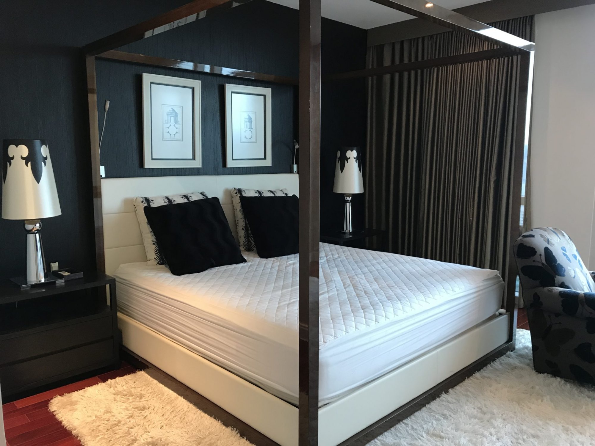 ปล่อยเช่า! Athenee Residence (แอทธินี เรสซิเด้นซ์) เพียง 170,000บาท/เดือน 3 ห้องนอน 1 ห้องน้ำ 215ตรม. ใกล้ BTS เพลินจิต เฟอร์นิเจอร์ครบพร้อมเข้าอยู่