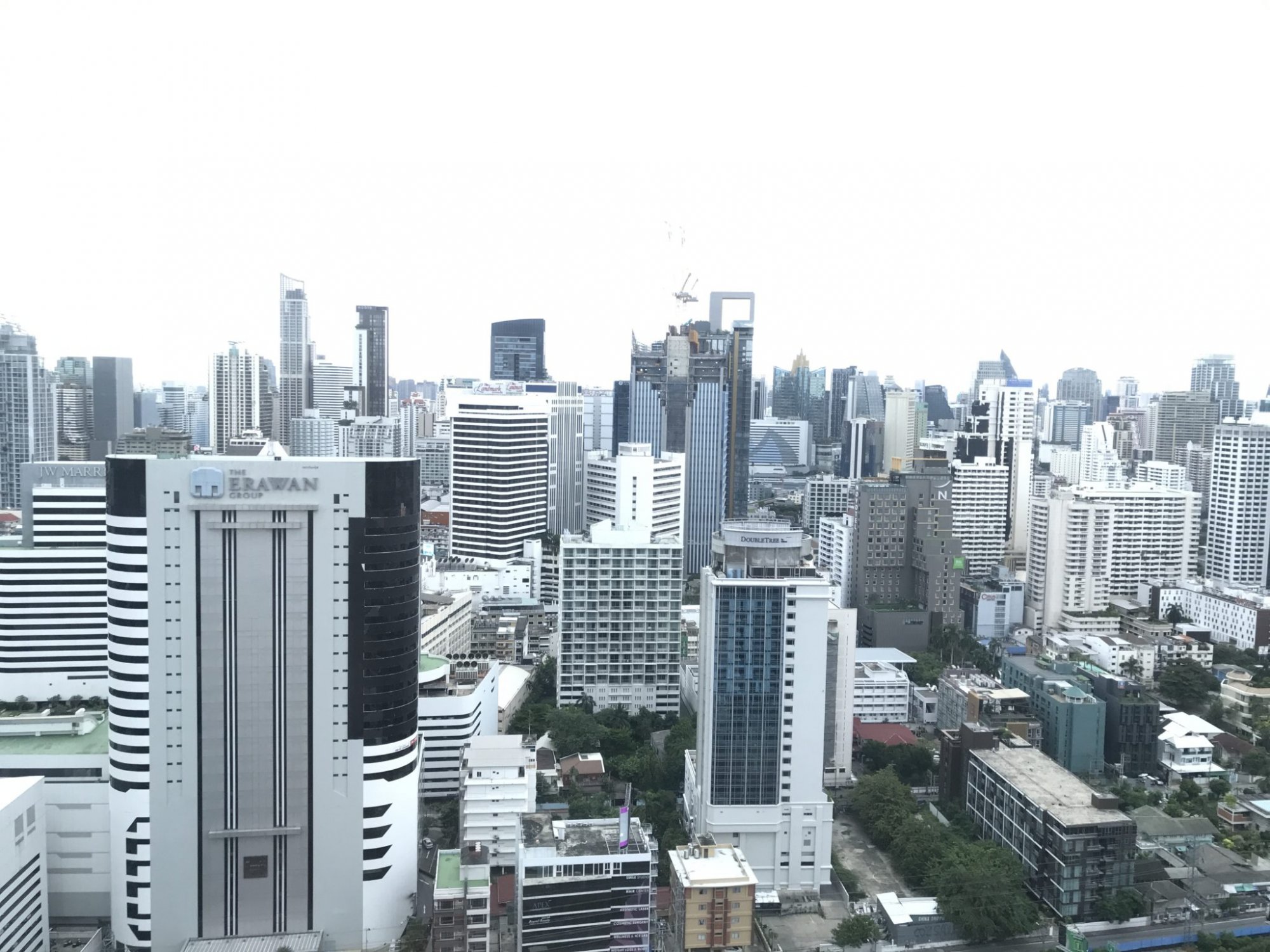 ปล่อยเช่า! Athenee Residence (แอทธินี เรสซิเด้นซ์) เพียง 170,000บาท/เดือน 3 ห้องนอน 1 ห้องน้ำ 215ตรม. ใกล้ BTS เพลินจิต เฟอร์นิเจอร์ครบพร้อมเข้าอยู่