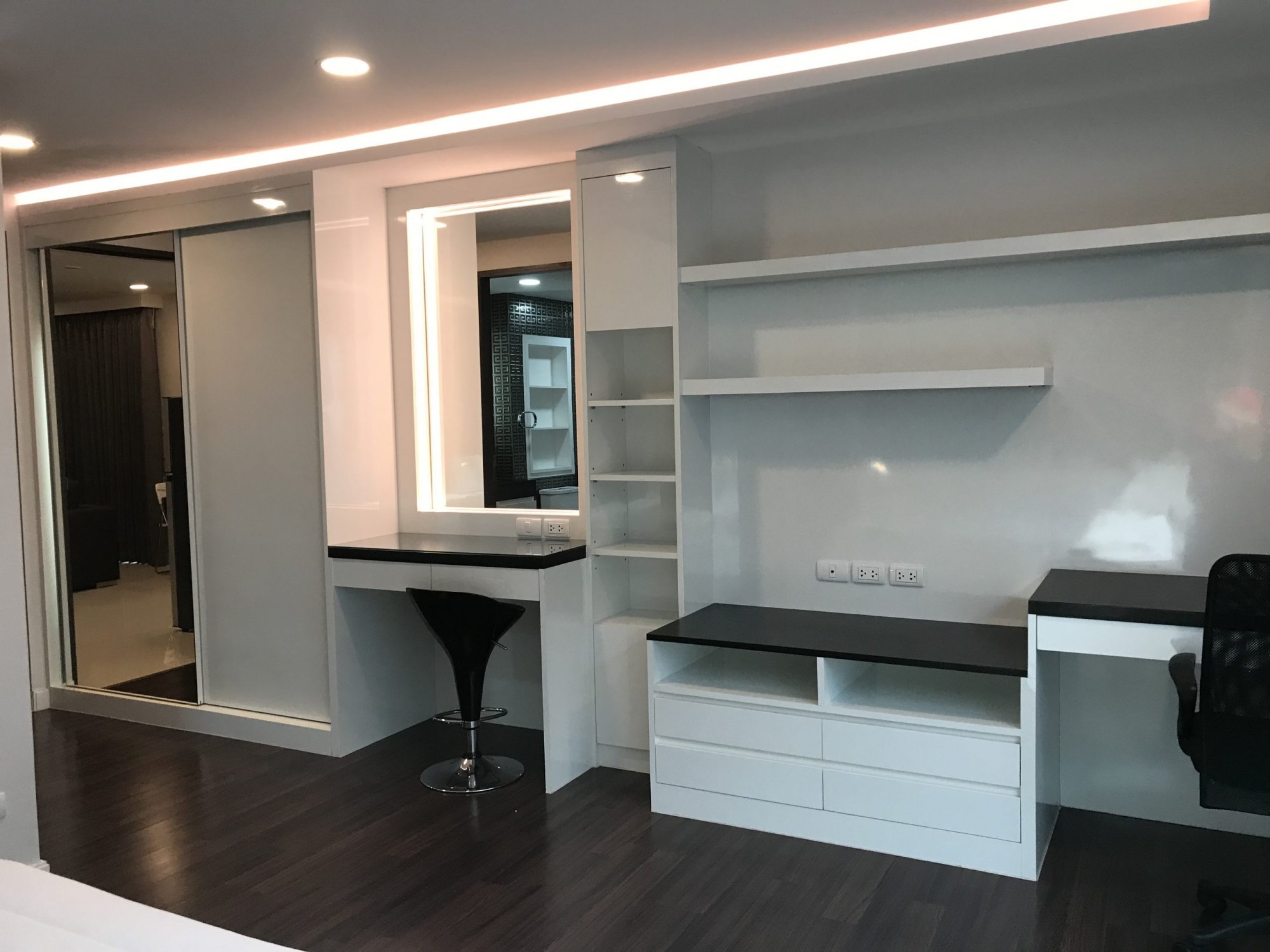 ให้เช่า! Aashiana Sukhumvit 26 1 ห้องนอน 65 ตรม. เพียง 30,000 บาท/เดือน เฟอร์นิเจอร์ครบพร้อมเข้าอยู่ (PROP000090)