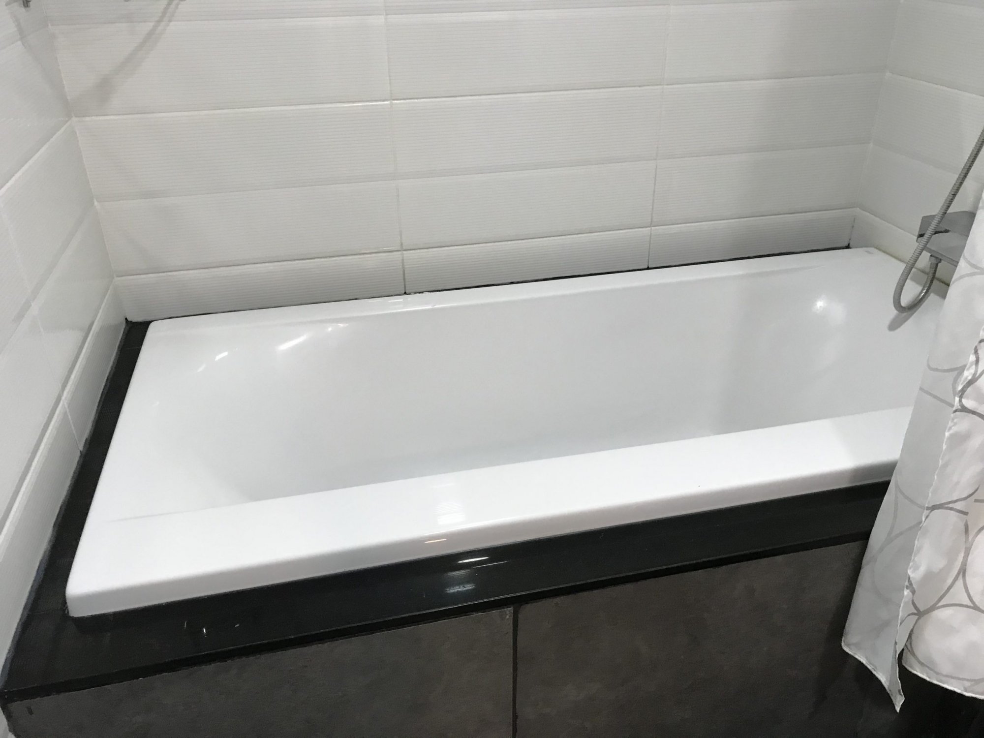 ให้เช่า! Aashiana Sukhumvit 26 1 ห้องนอน 65 ตรม. เพียง 30,000 บาท/เดือน เฟอร์นิเจอร์ครบพร้อมเข้าอยู่ (PROP000090)